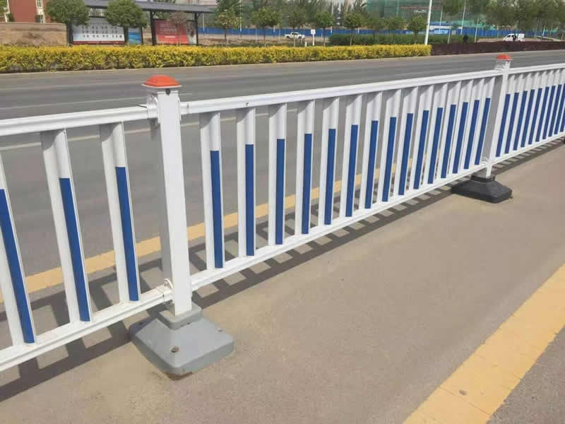 唐县防眩目道路护栏