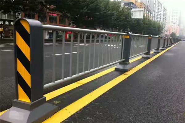 唐县公路防撞护栏